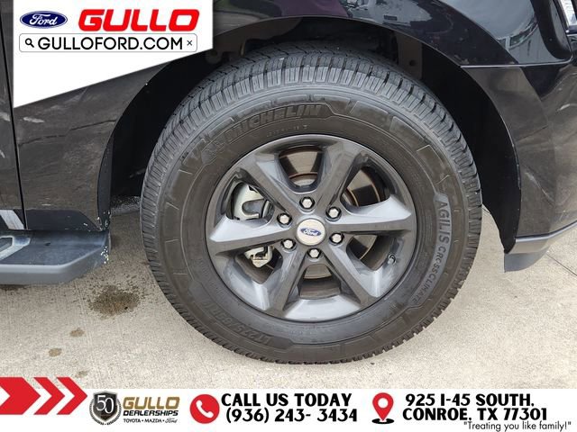 Used 2019 Ford Expedition XLT w/ Equipment Group 202A AWD/4WD image 29