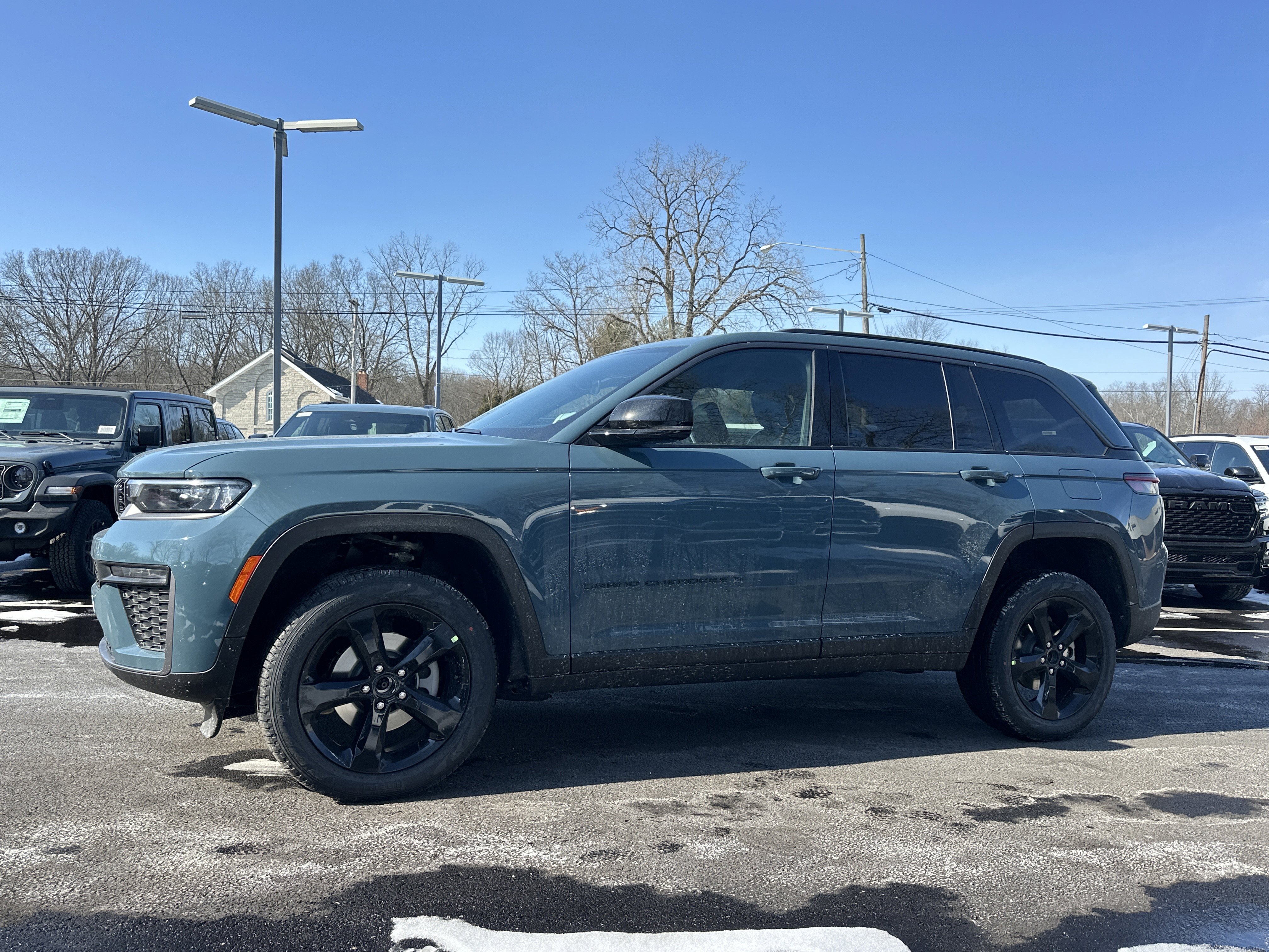 New 2026 Jeep Grand Cherokee Limited w/ Limited Altitude Package image 23