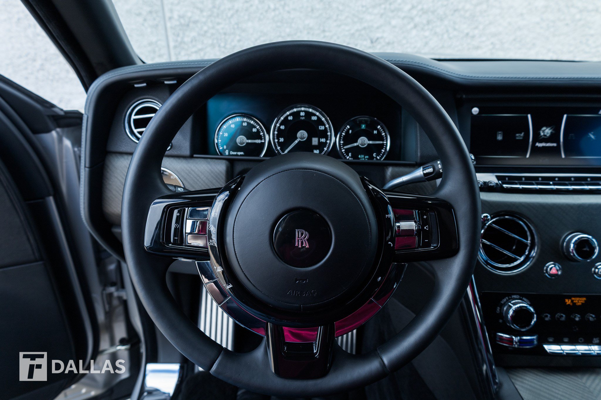 Used 2020 Rolls-Royce Cullinan AWD/4WD image 24