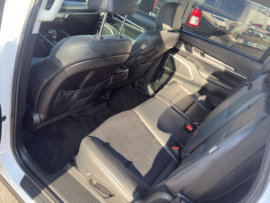 Used 2023 Kia Telluride LX image 12
