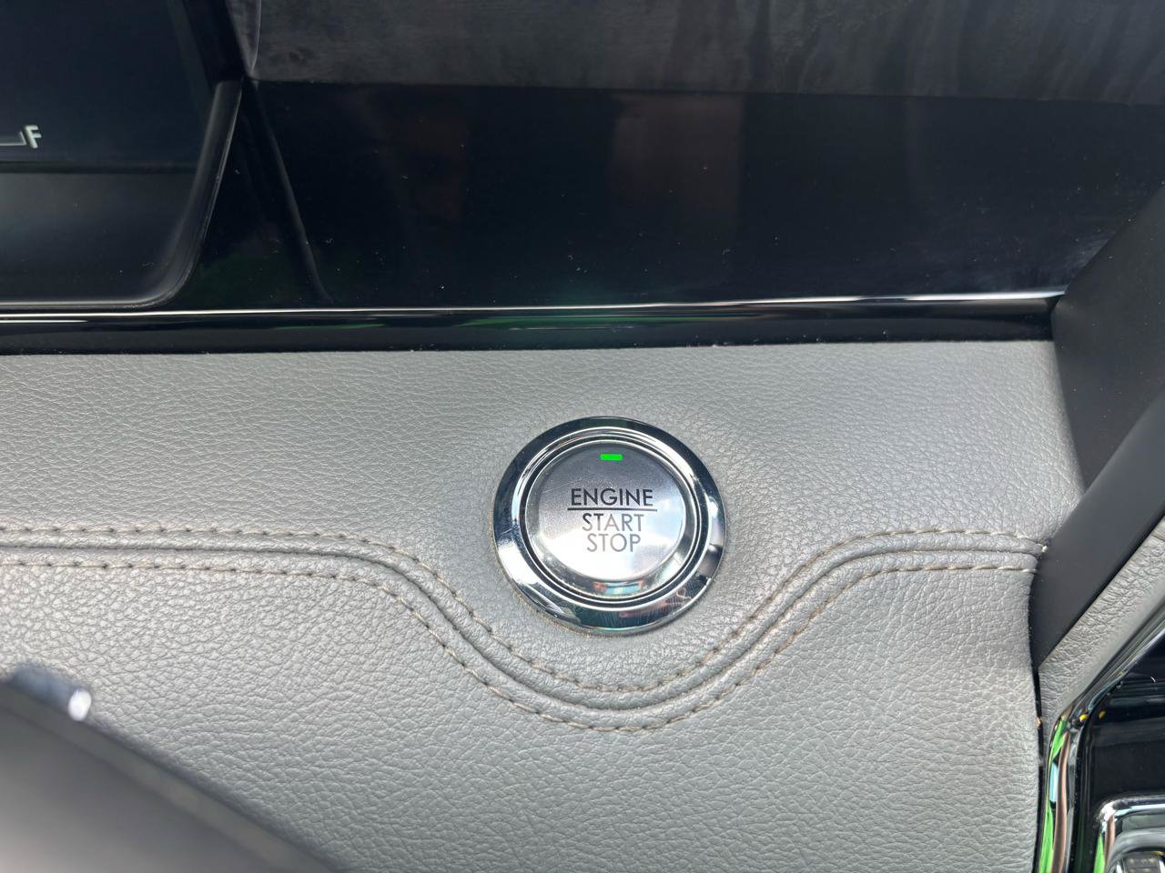 Used 2018 Lincoln Navigator L Reserve w/ Technology Package AWD/4WD image 23