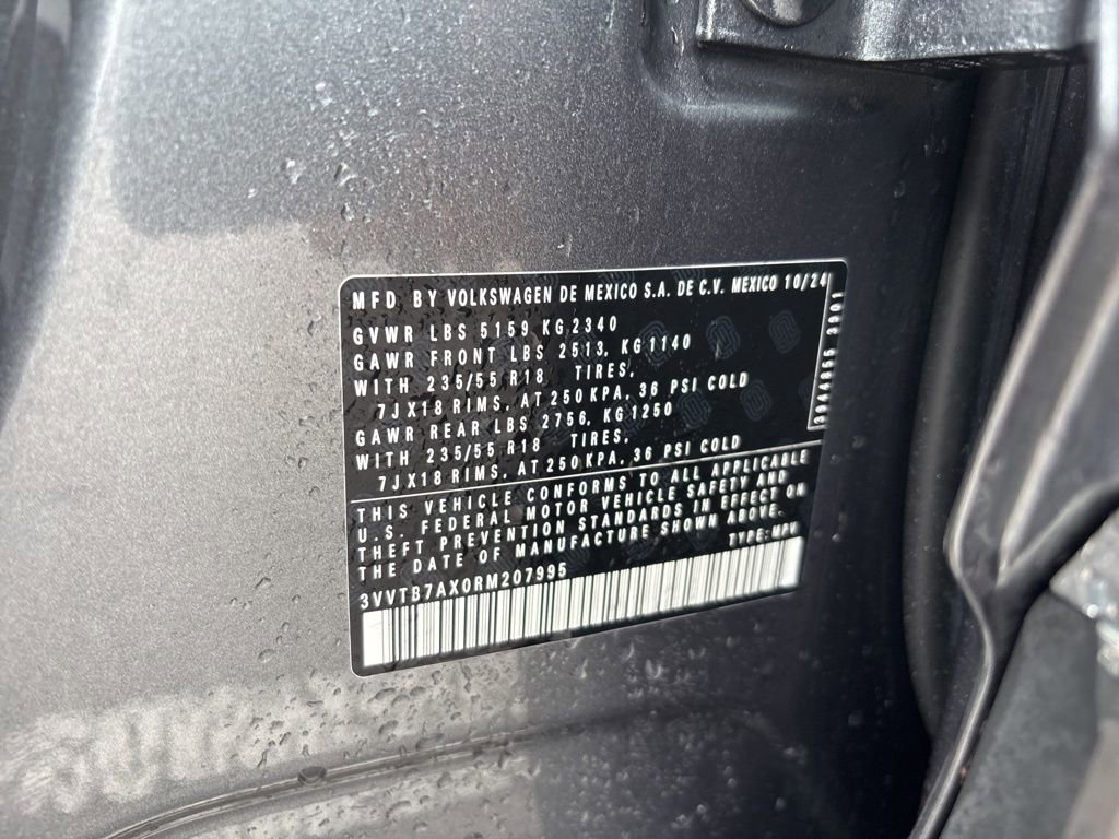 Used 2024 Volkswagen Tiguan Wolfsburg Edition image 10