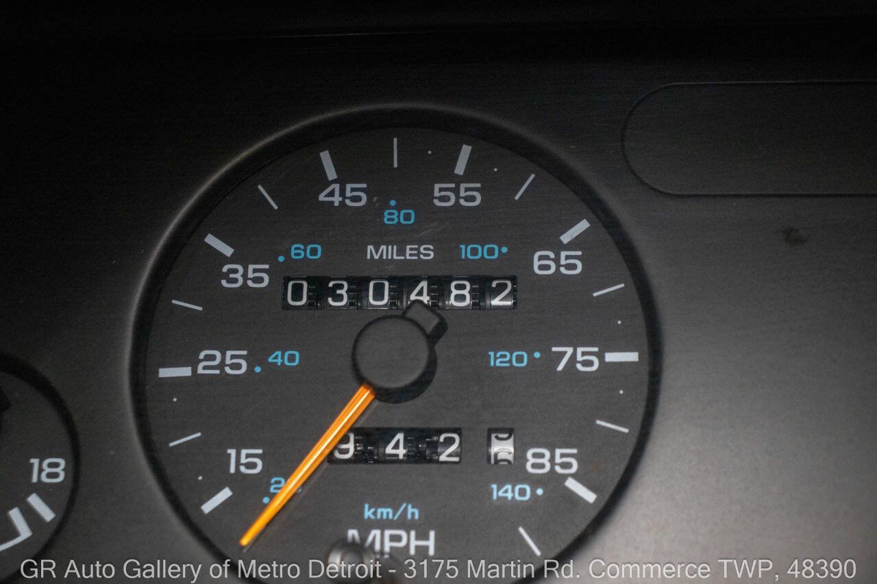 Used 1991 Dodge Shadow Convertible image 19