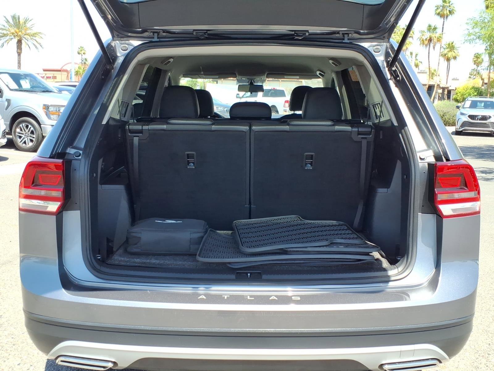 Used 2019 Volkswagen Atlas SE FWD image 16