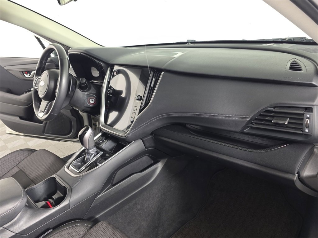 Used 2025 Subaru Outback Premium image 19