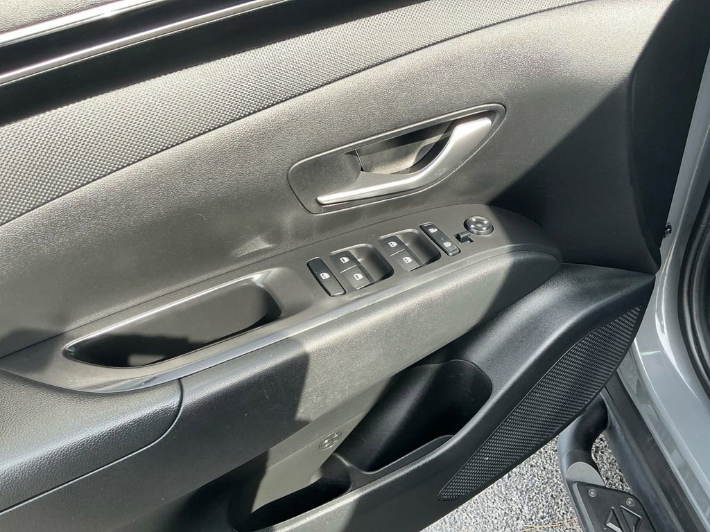 Used 2024 Hyundai Santa Cruz SEL image 16