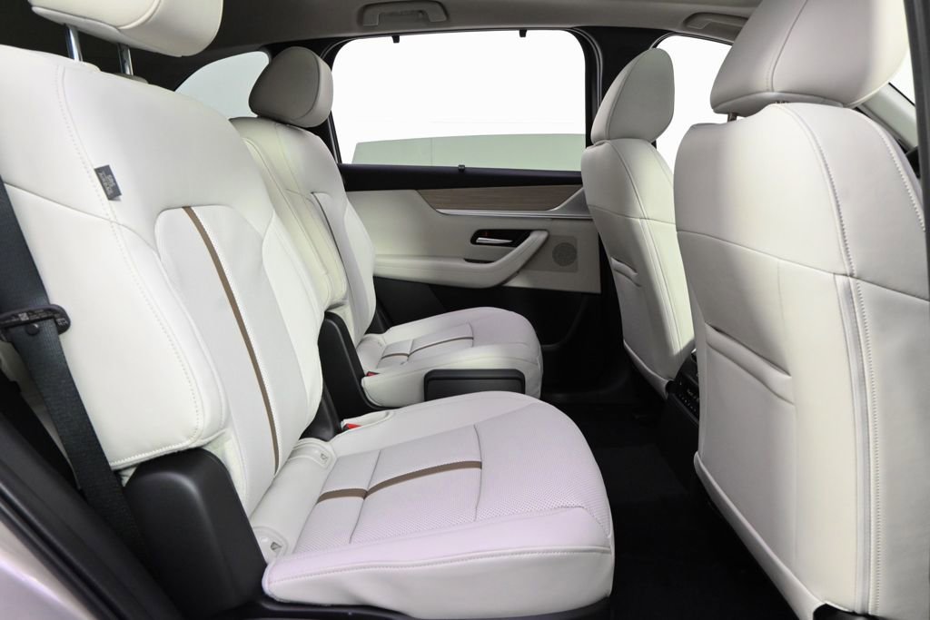 New 2026 MAZDA CX-90 Plug-In Hybrid w/ Premium Plus image 18
