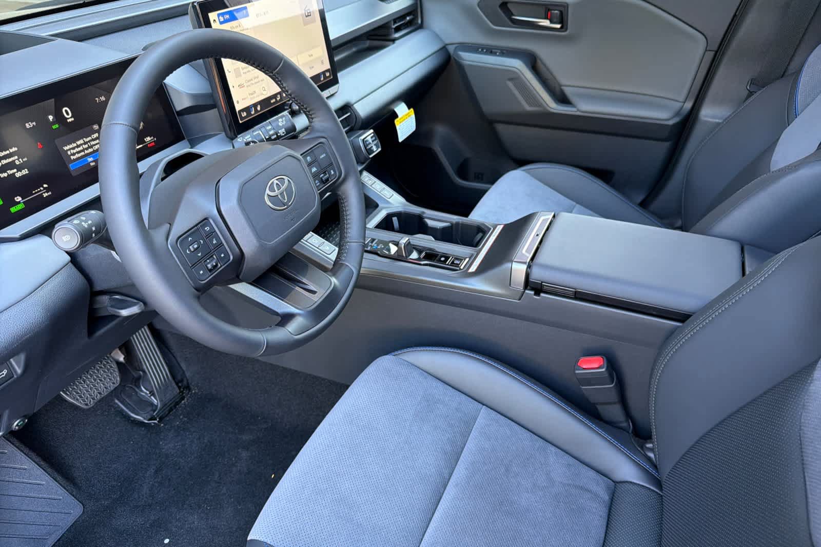 New 2026 Toyota RAV4 XSE w/ Panoramic Sun Roof Package AWD/4WD image 11
