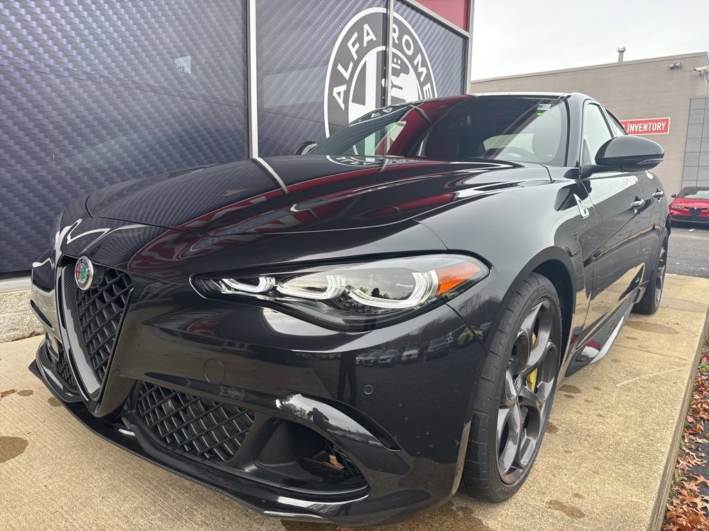 New 2024 Alfa Romeo Giulia Quadrifoglio image 10