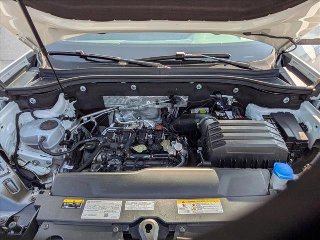 Used 2025 Volkswagen Atlas SE image 26