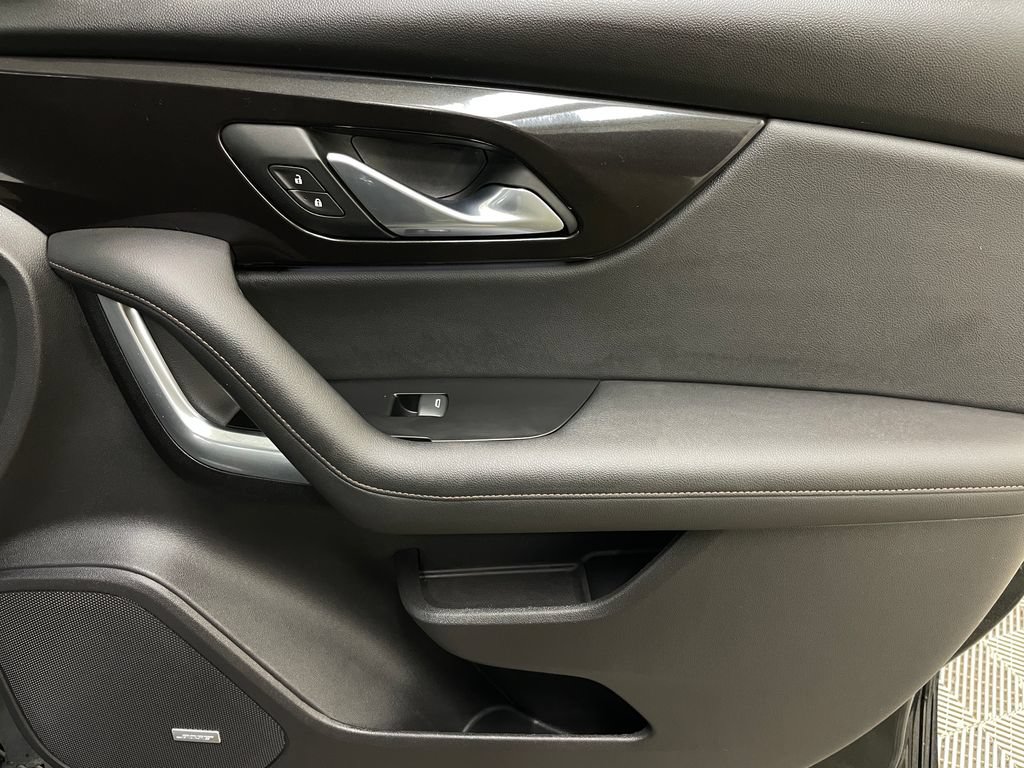 Used 2019 Chevrolet Blazer Premier w/ Sun and Wheels Package FWD image 43