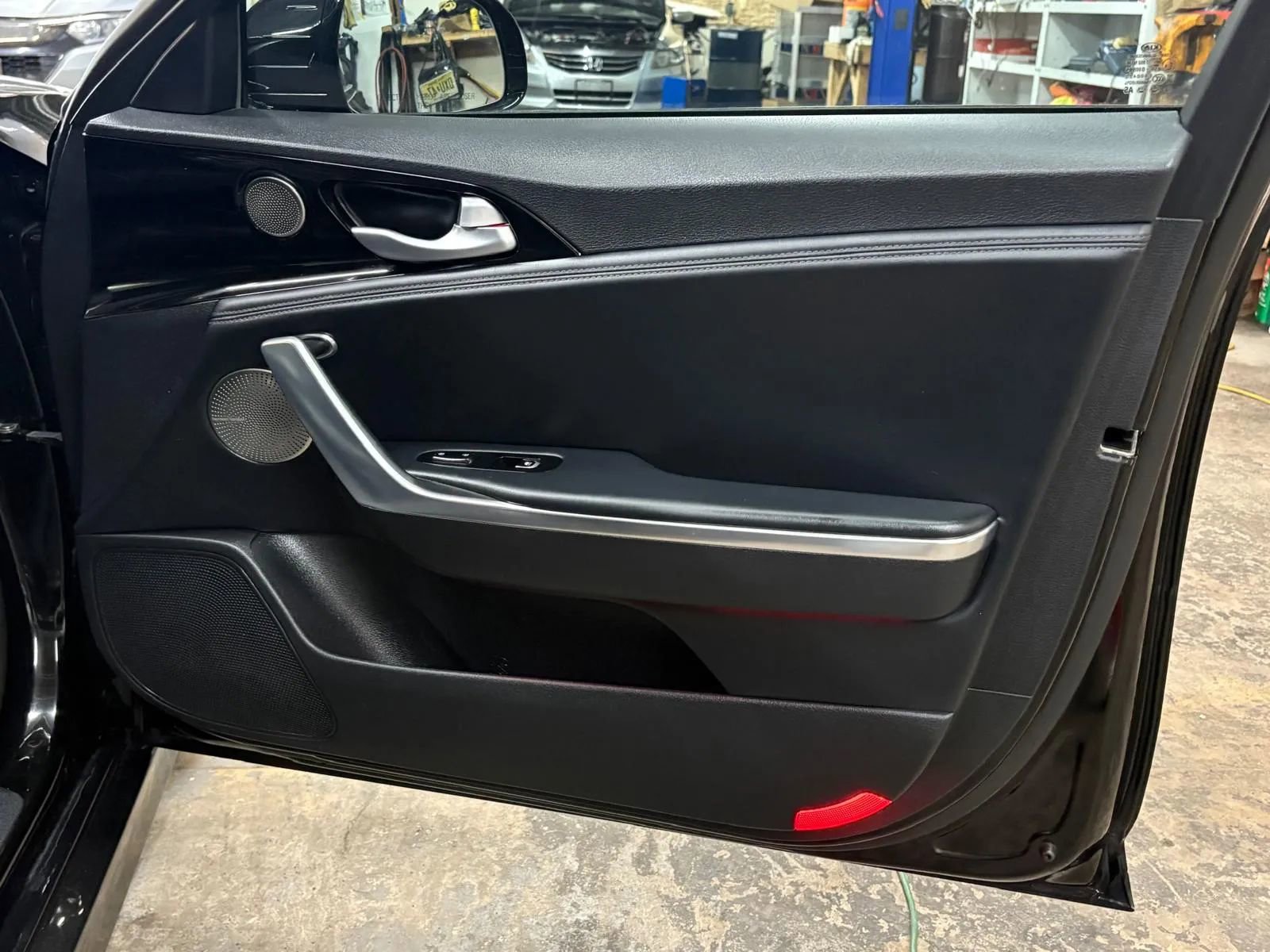 Used 2018 Kia Stinger Premium AWD/4WD image 26
