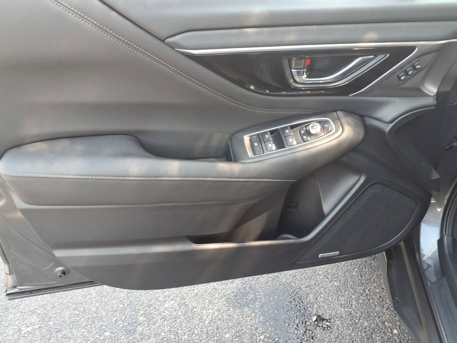 Certified 2025 Subaru Outback Touring XT AWD/4WD image 17