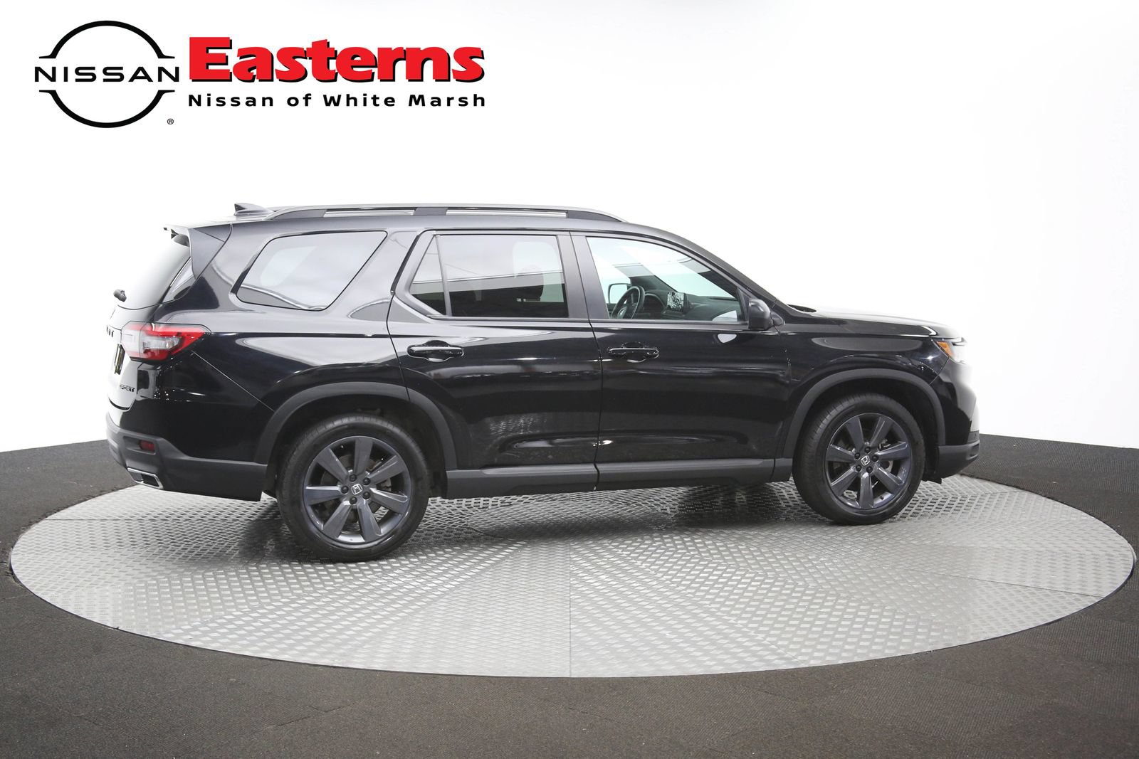 Used 2023 Honda Pilot Sport image 43