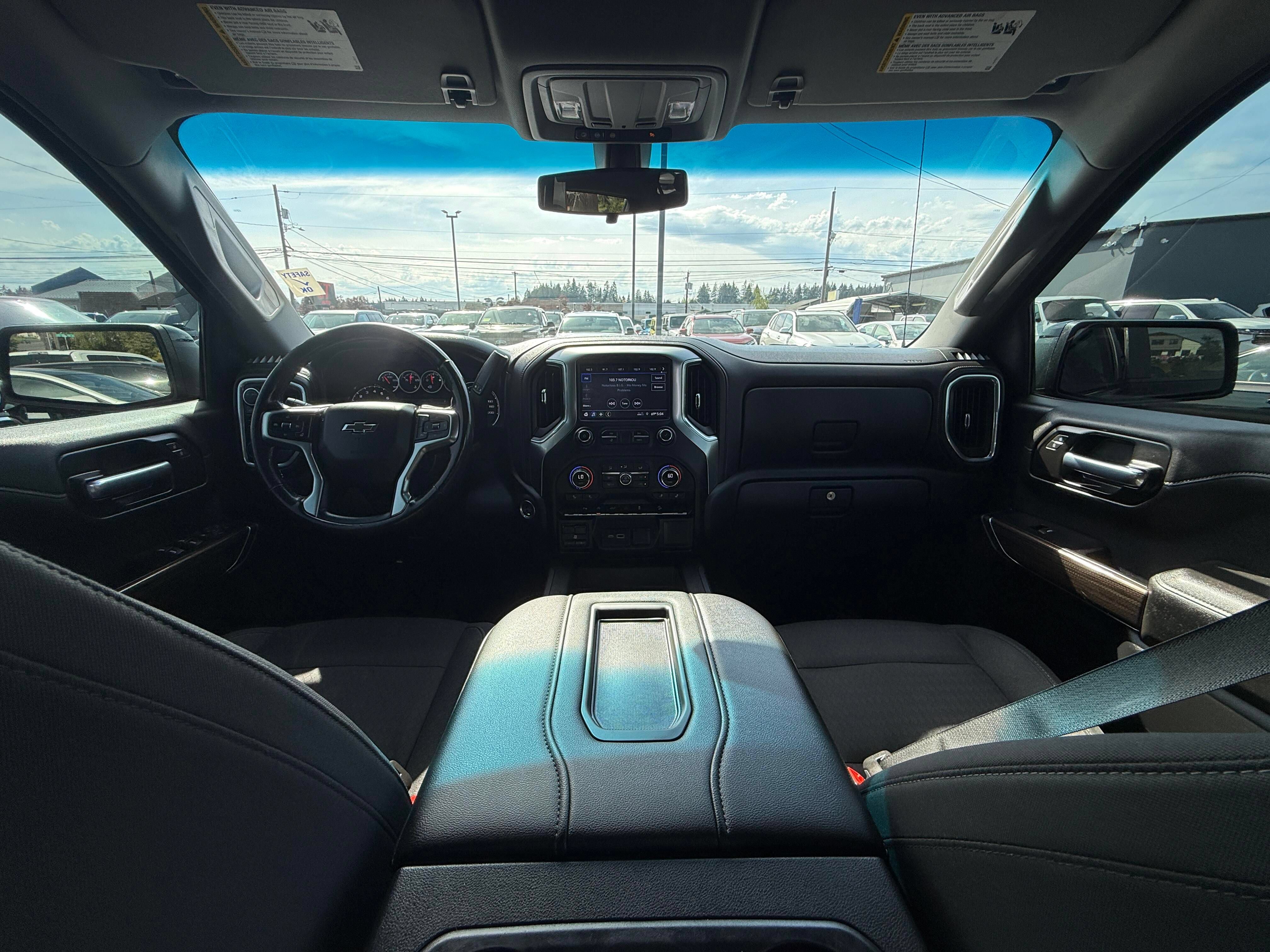 Used 2020 Chevrolet Silverado 1500 RST w/ True North Edition AWD/4WD image 11