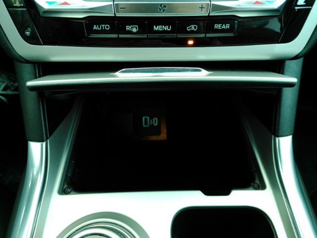 Used 2023 Ford Explorer XLT w/ Equipment Group 202A AWD/4WD image 42