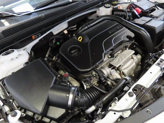 Used 2023 Chevrolet Malibu LT FWD image 36
