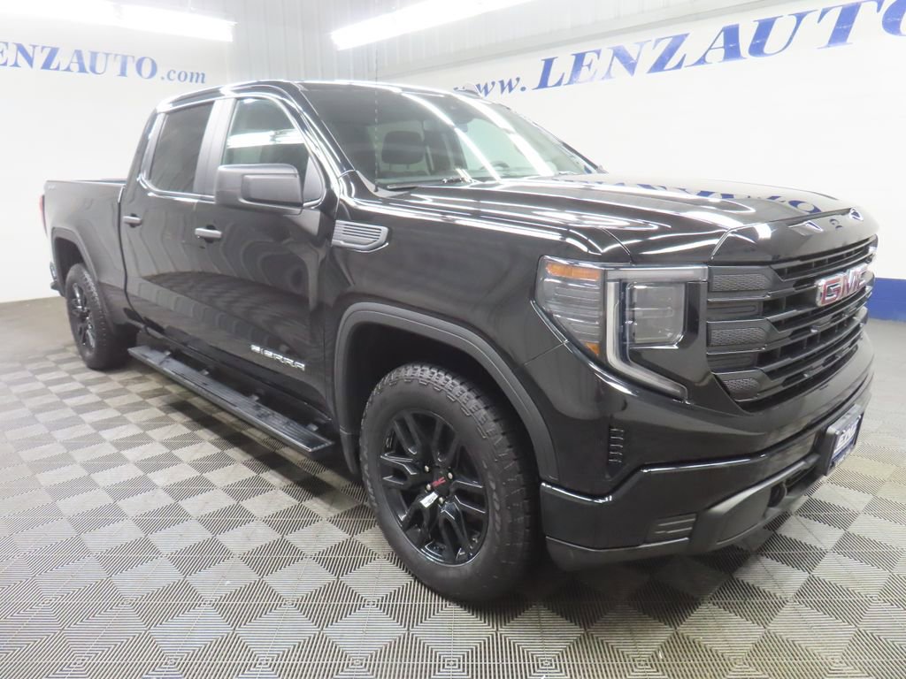Used 2023 GMC Sierra 1500 Pro w/ Graphite Edition AWD/4WD image 3