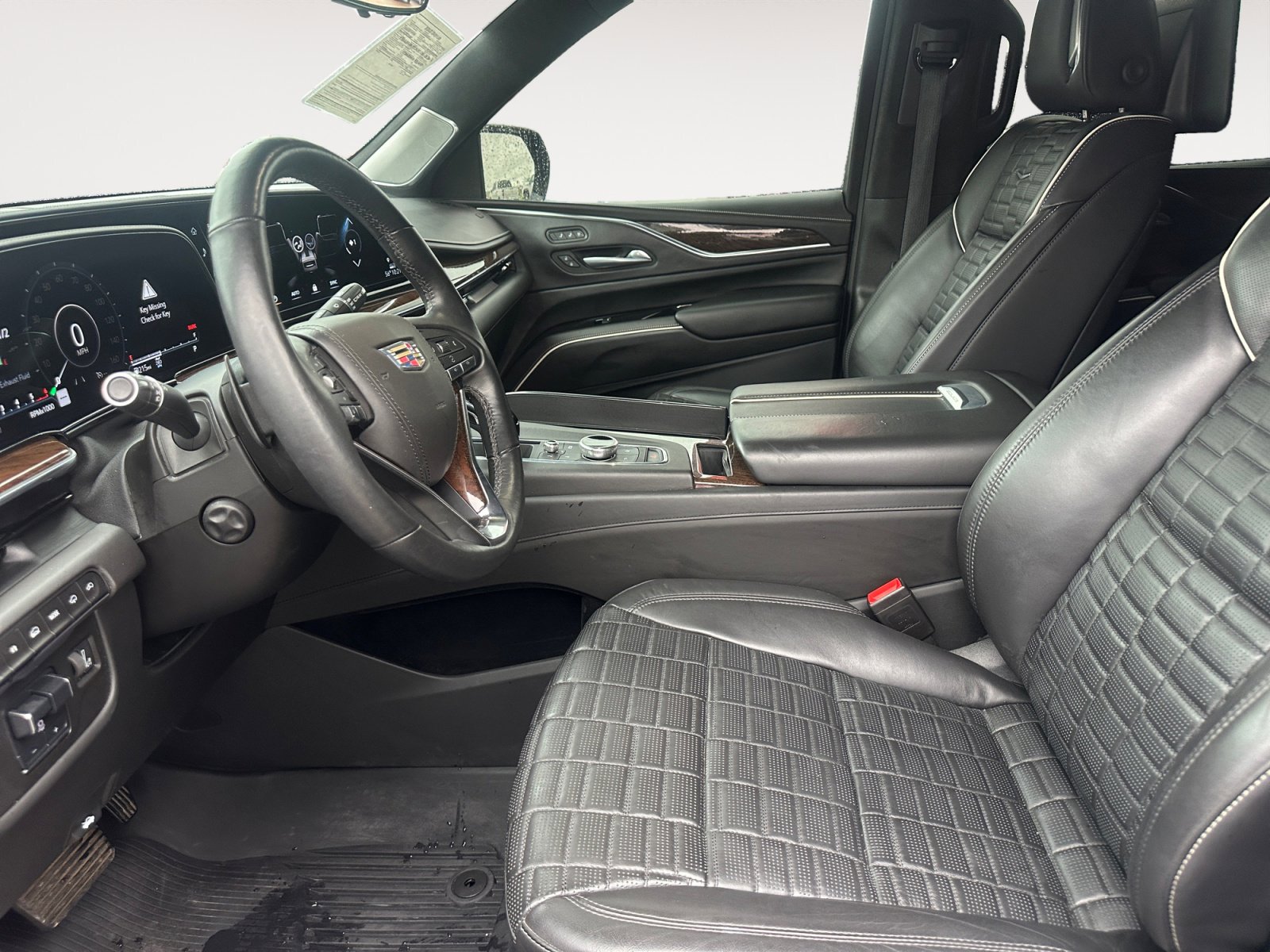 Used 2021 Cadillac Escalade Sport Platinum w/ LPO, ONYX Package AWD/4WD image 23