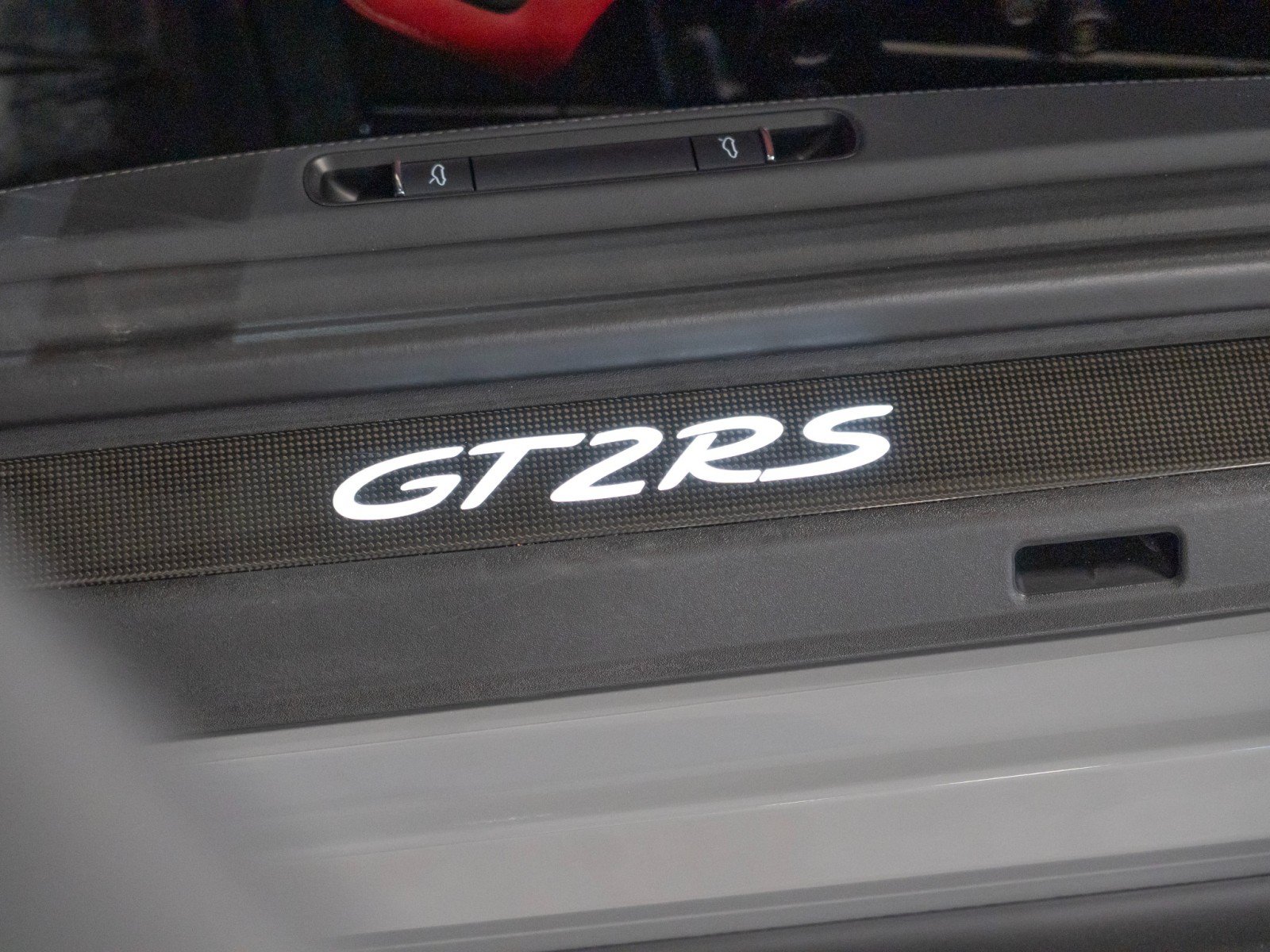 Certified 2019 Porsche 911 GT2 RS RWD image 10