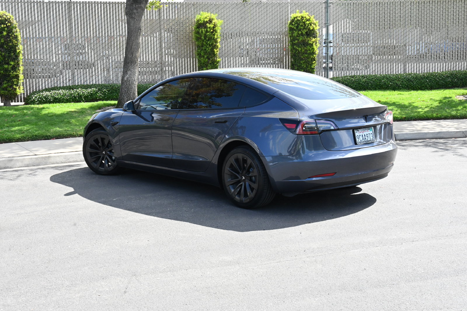Used 2022 Tesla Model 3 Standard Range RWD image 4
