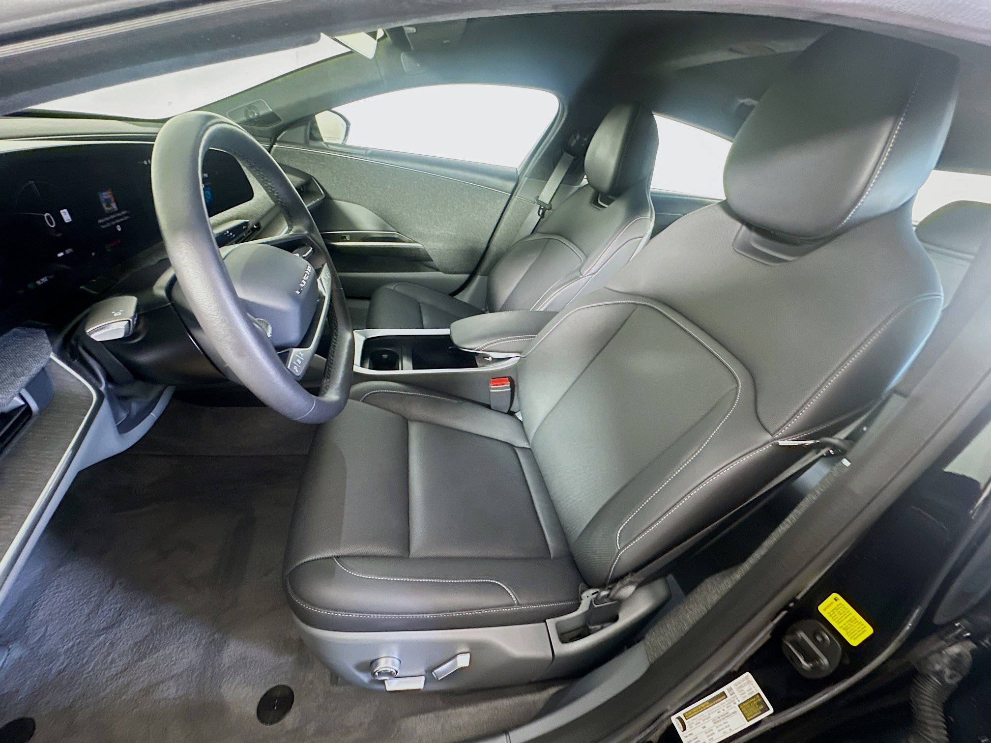 Used 2023 Lucid Air Pure AWD/4WD image 13