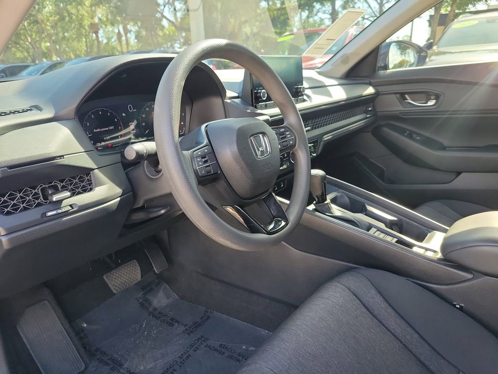Used 2023 Honda Accord EX image 20