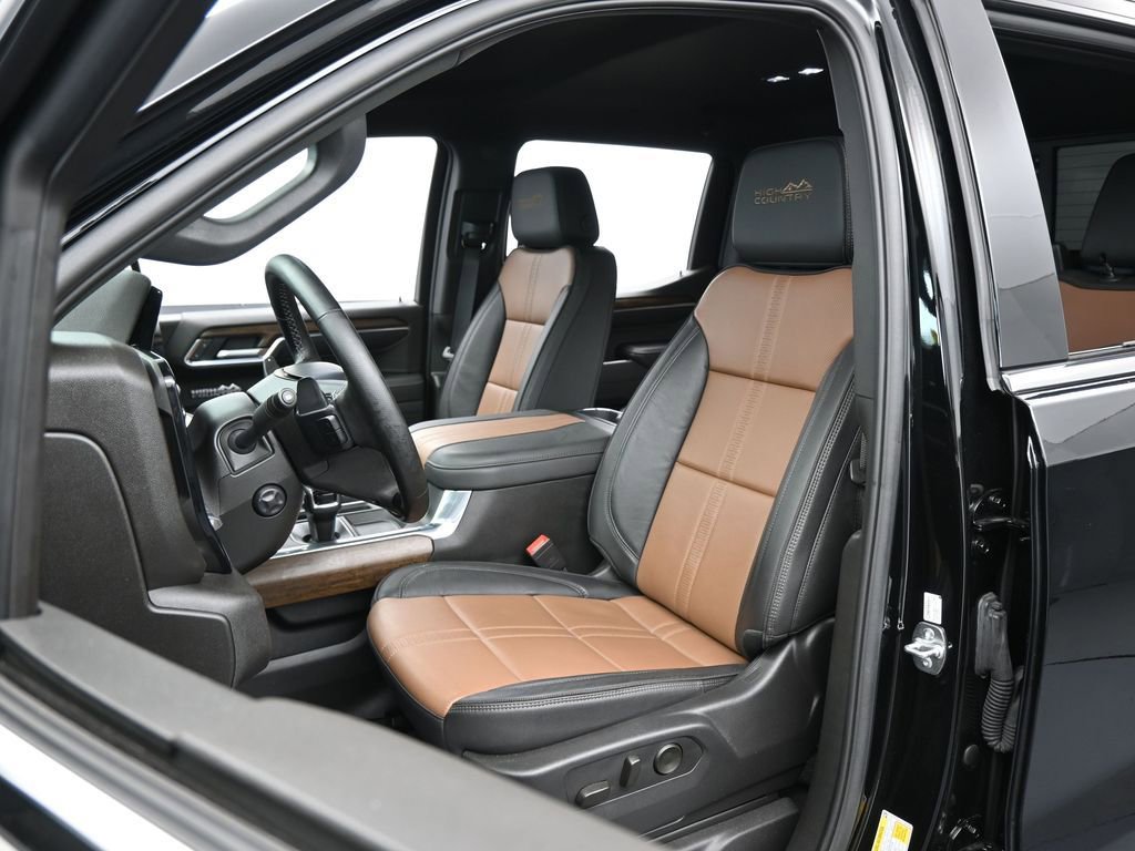 Used 2025 Chevrolet Silverado 1500 High Country image 10