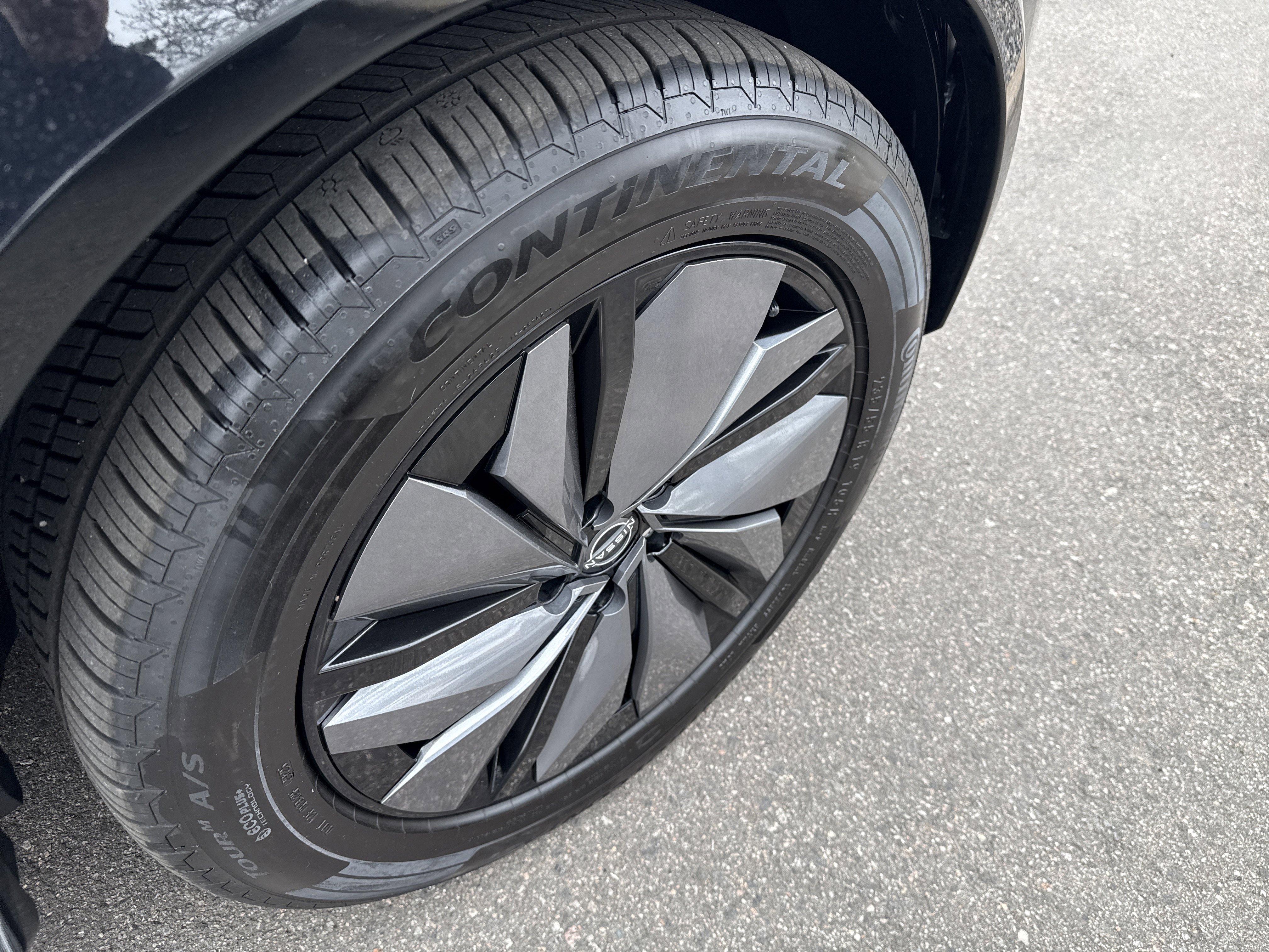 Certified 2024 Nissan Ariya AWD image 11