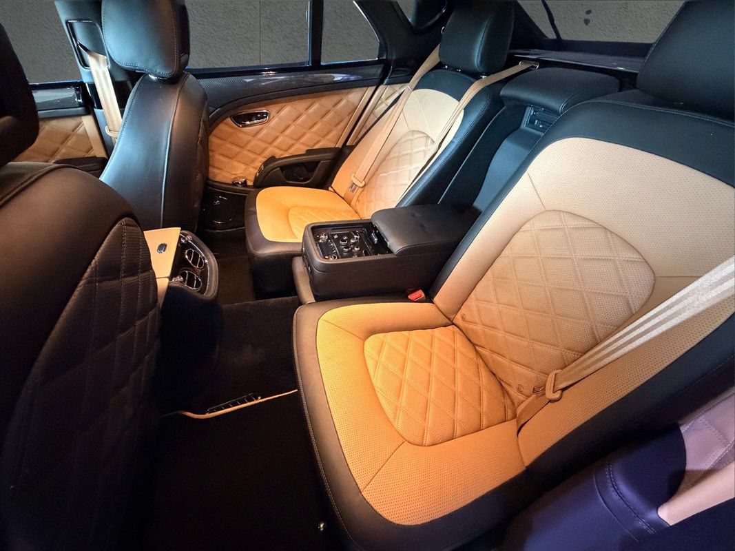 Used 2016 Bentley Mulsanne Speed RWD image 32