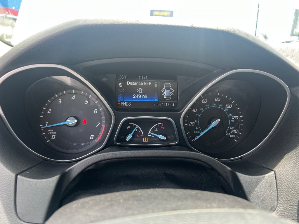Used 2014 Ford Focus Titanium FWD image 18