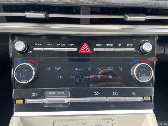 Used 2025 Hyundai Santa Fe SEL image 25