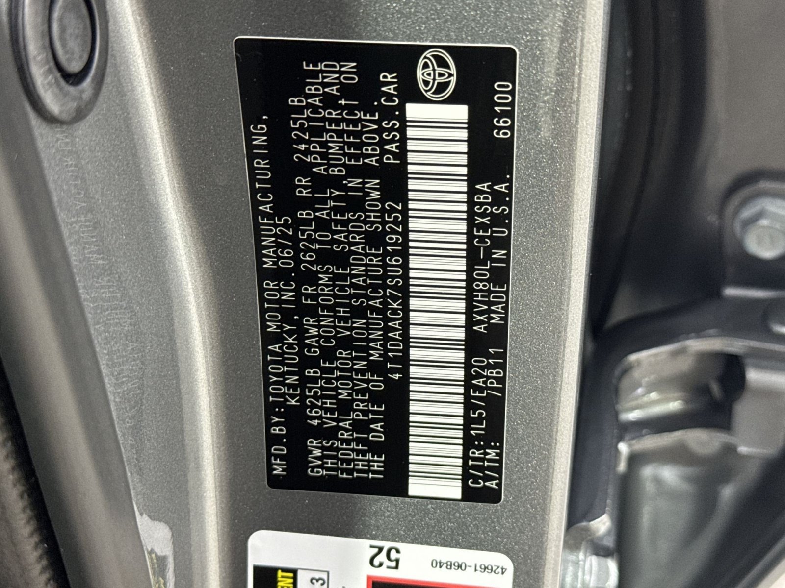 Used 2025 Toyota Camry SE FWD image 41