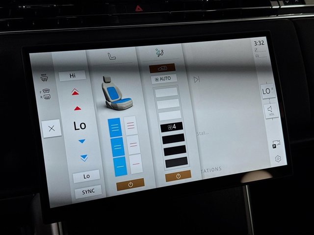 New 2026 Land Rover Range Rover SE image 18