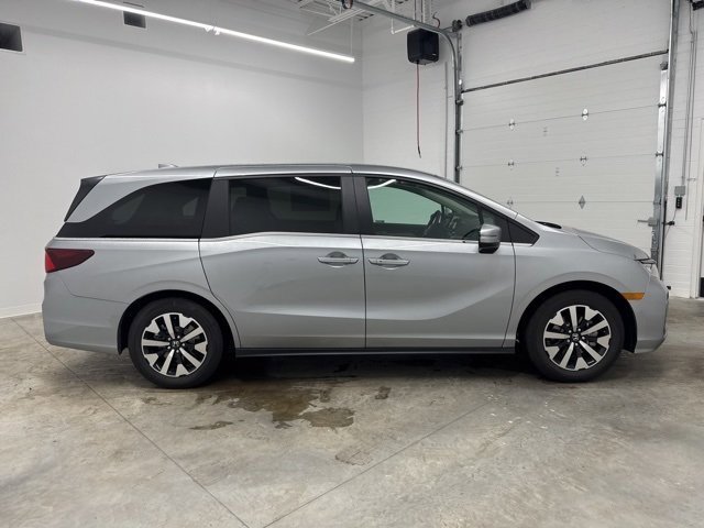 New 2026 Honda Odyssey EX-L image 4