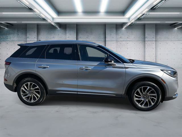 Used 2022 Lincoln Corsair AWD w/ Equipment Group 101A image 3