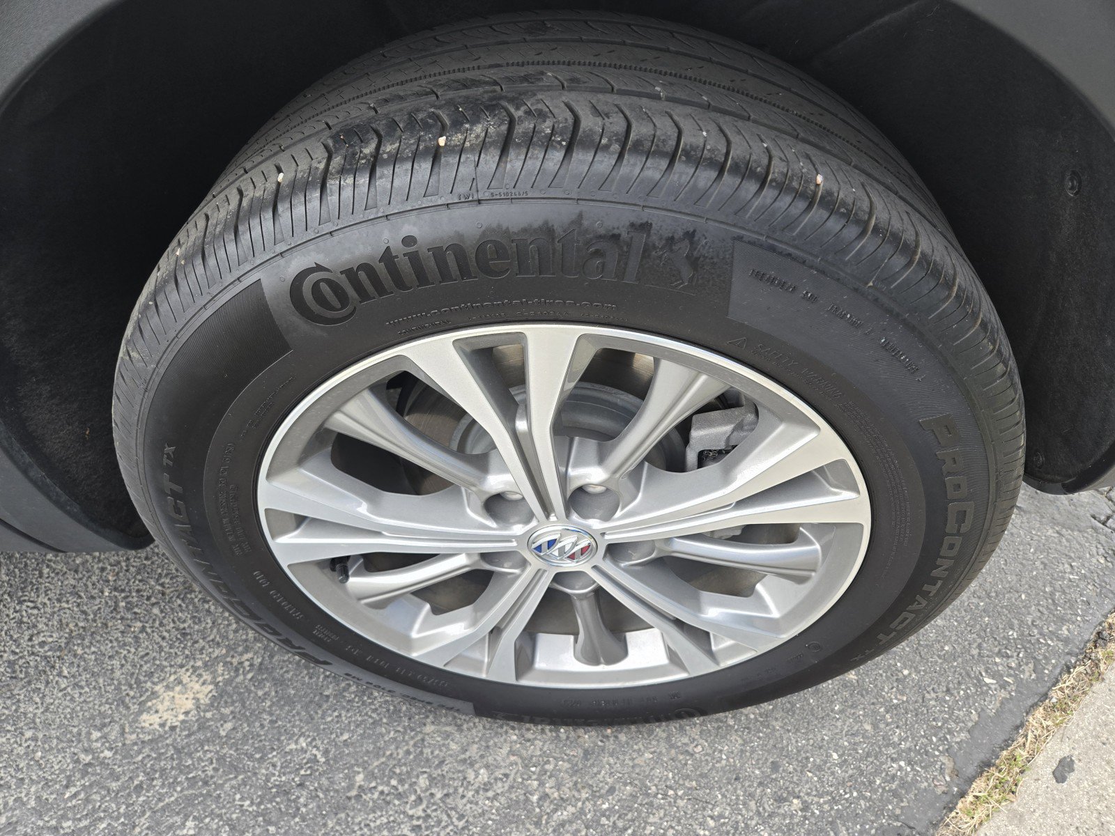Used 2023 Buick Envision Preferred AWD/4WD image 34