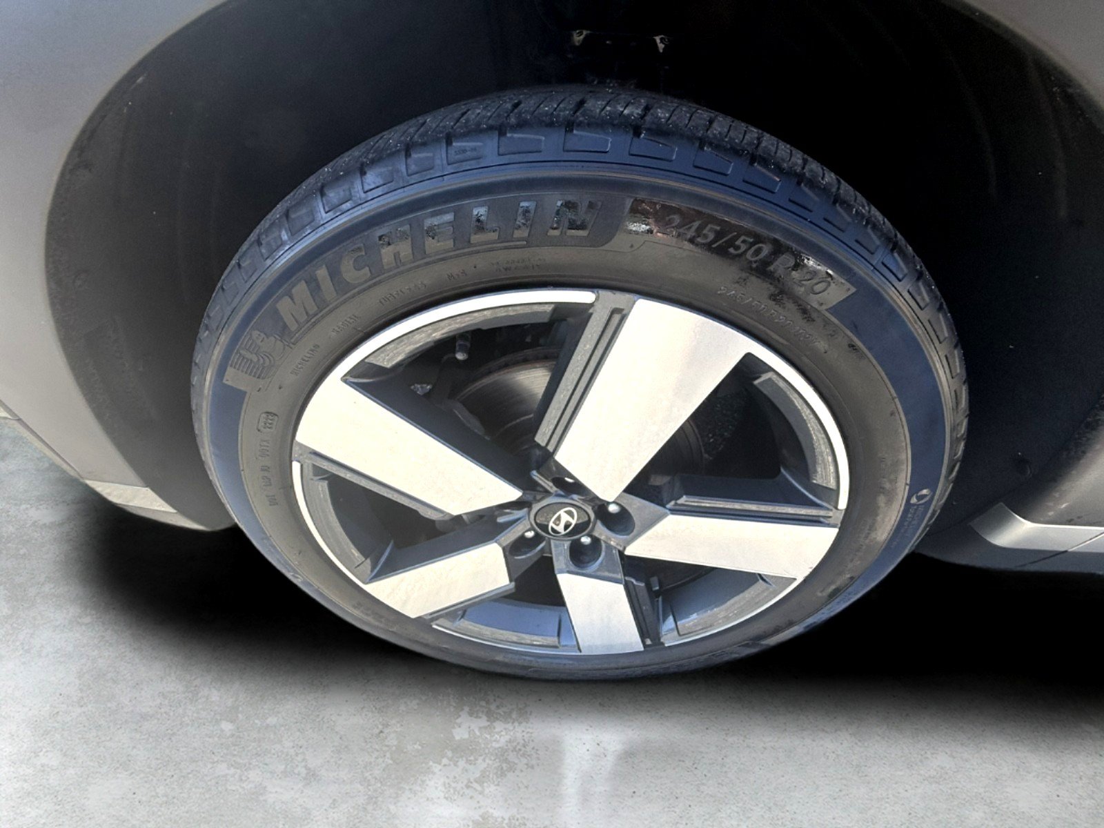 Used 2024 Hyundai Santa Fe Limited AWD/4WD image 31