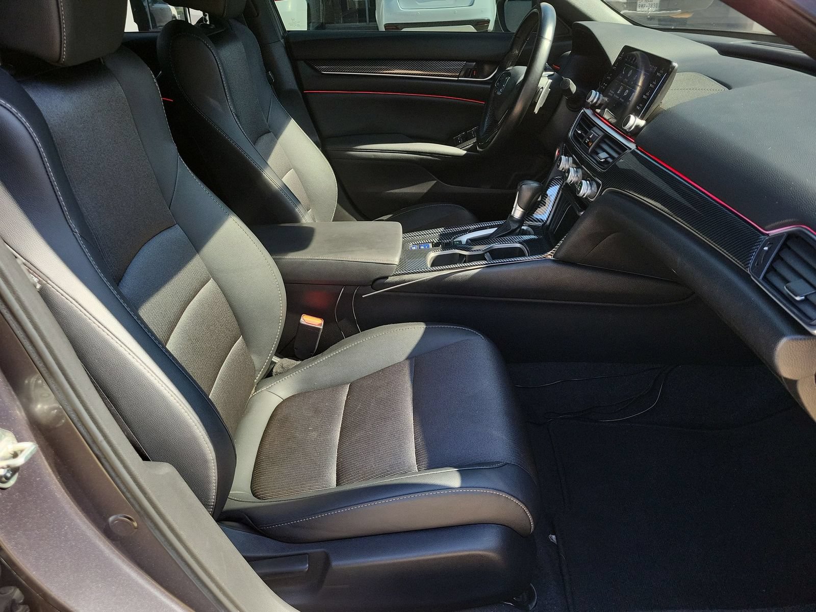 Used 2020 Honda Accord Sport image 24