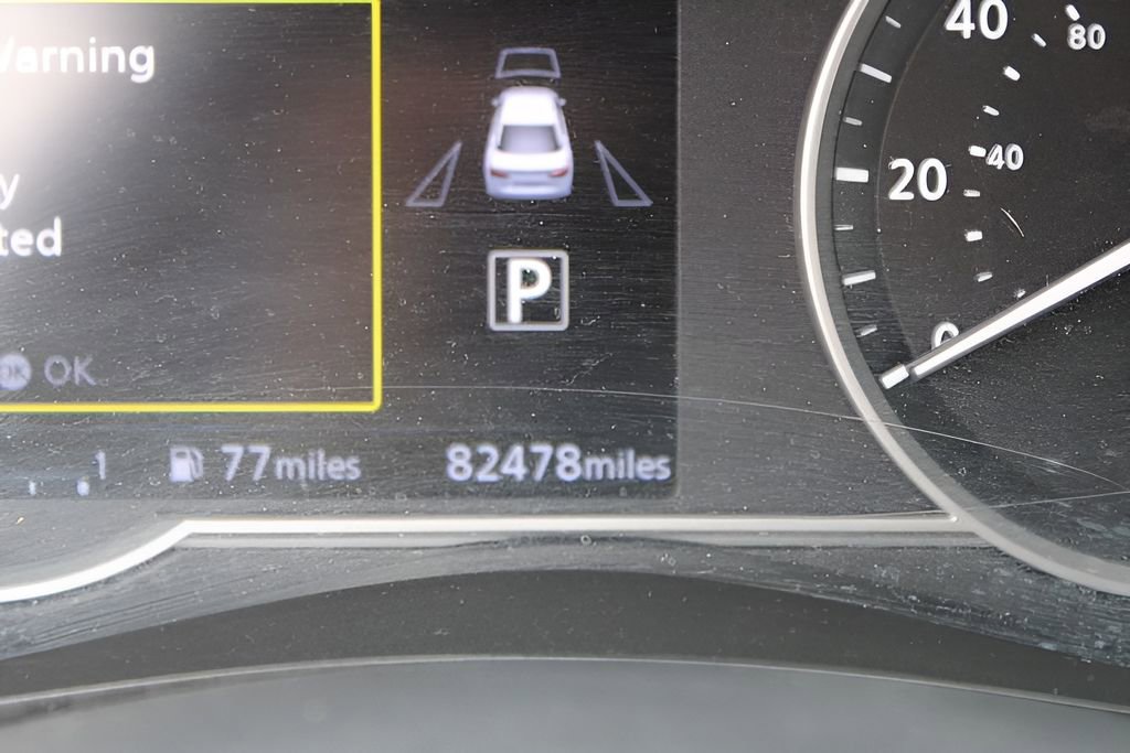 Used 2021 Nissan Versa SV image 10