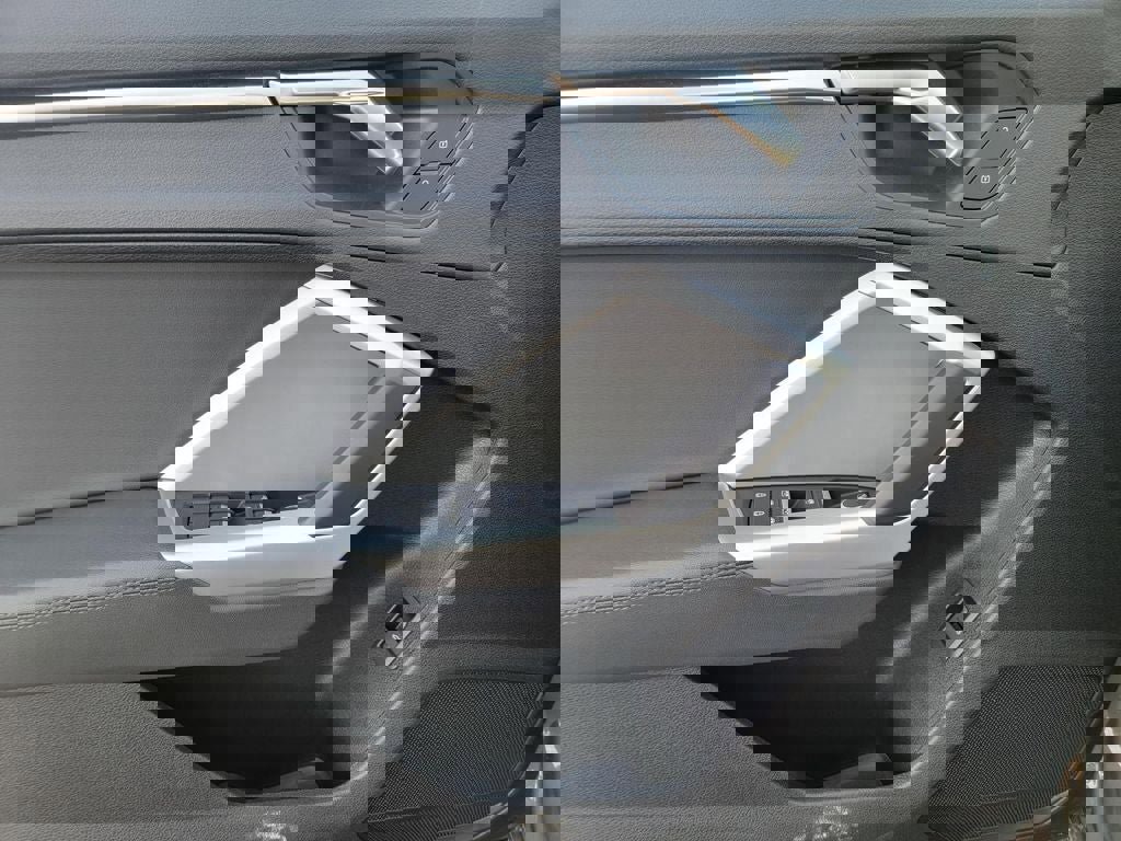 Used 2025 Audi Q3 2.0T Premium image 10