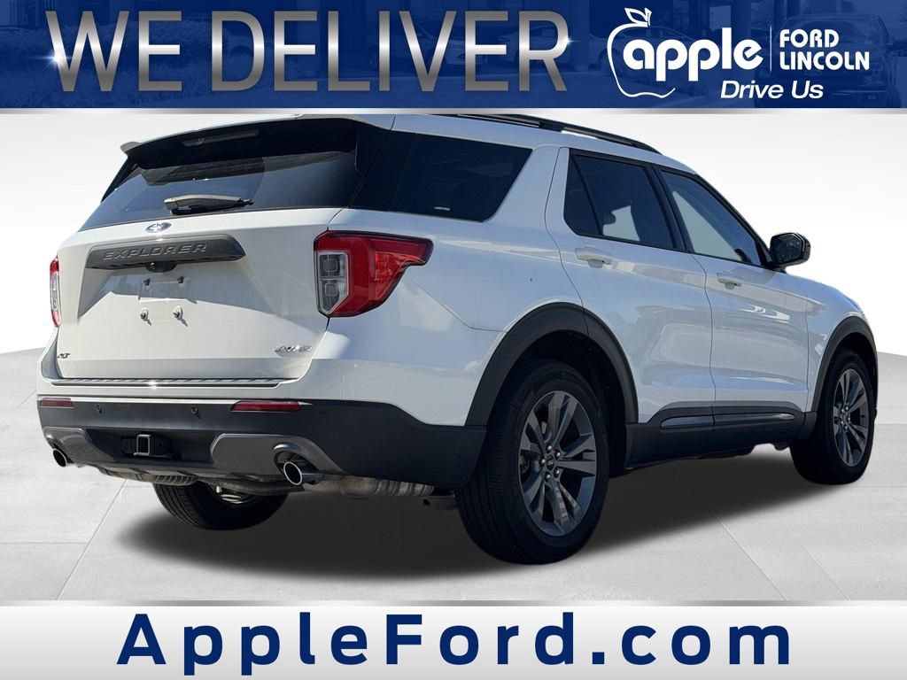 Used 2023 Ford Explorer XLT w/ Equipment Group 202A AWD/4WD image 10