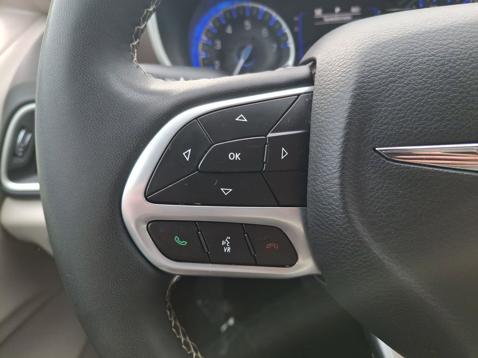 Used 2024 Chrysler Voyager LX image 12