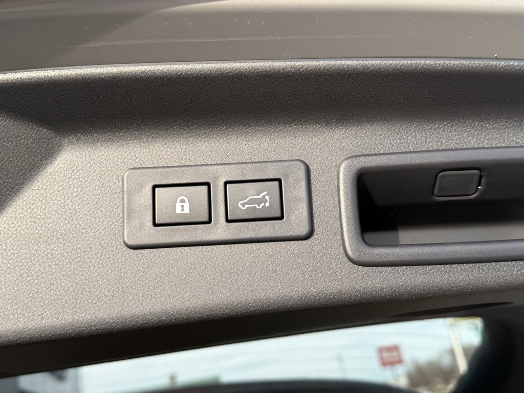 New 2025 Subaru Forester Touring image 29