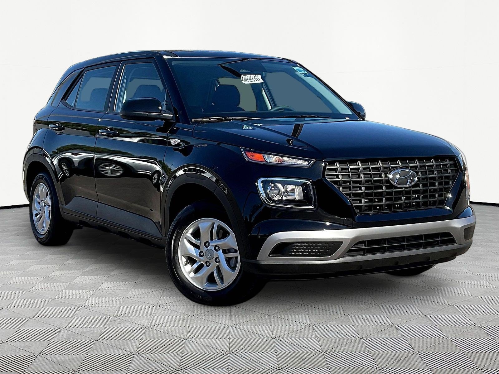 New 2026 Hyundai Venue SE FWD image 3