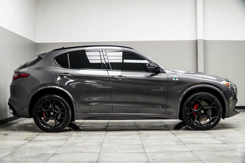 Used 2022 Alfa Romeo Stelvio Quadrifoglio w/ Active Assist Plus Package image 6