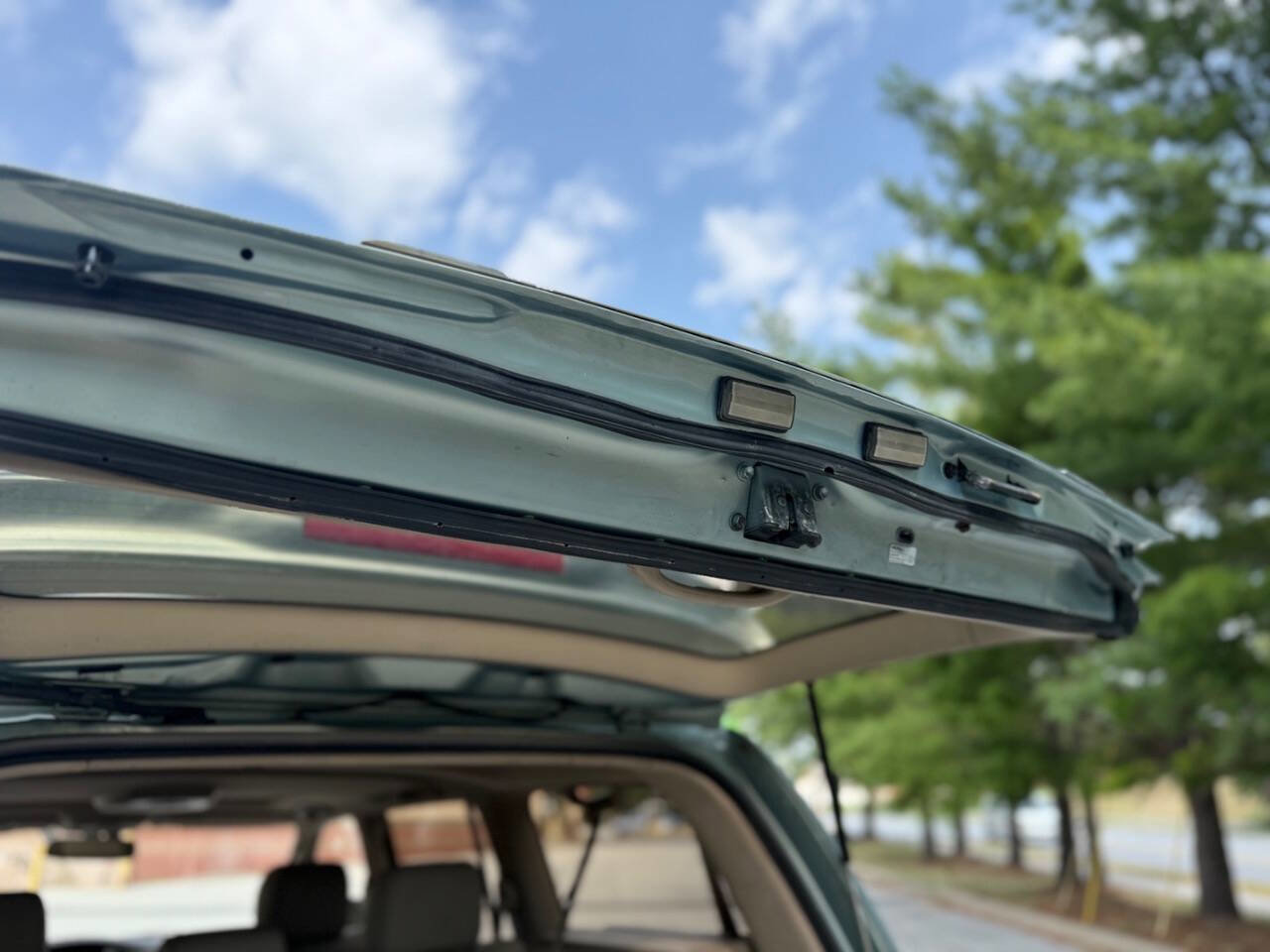 Used 2003 Lexus LX 470 4WD image 97