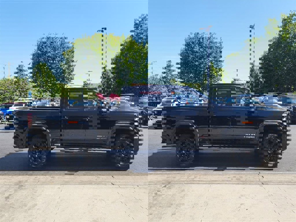 Certified 2025 GMC Sierra 2500 AT4 w/ AT4 Premium Plus Package image 10