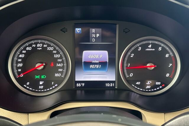 Used 2016 Mercedes-Benz GLC 300 4MATIC image 28