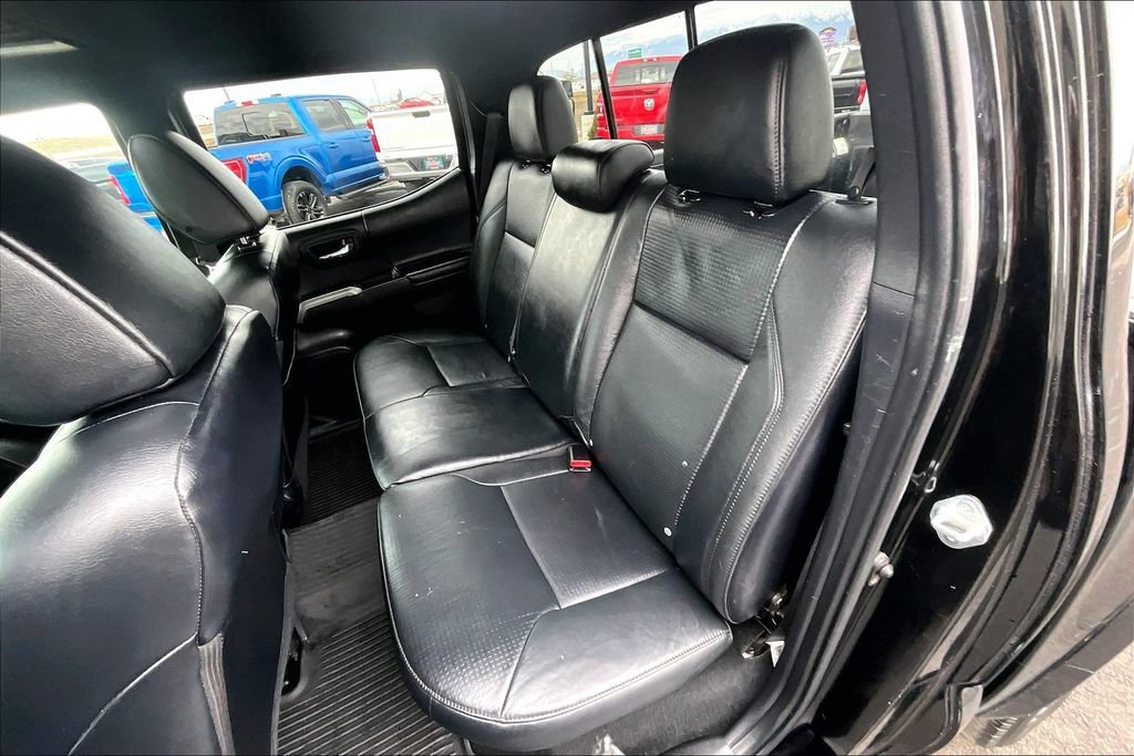 Used 2023 Toyota Tacoma Limited w/ Nightshade Package AWD/4WD image 27